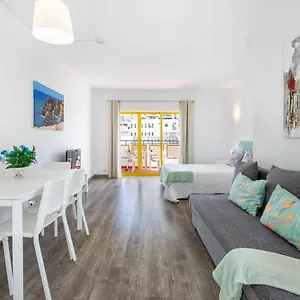 https://rocha-beachside-studio-by-encantos-do-algarve-326.hotelaalgarve.com